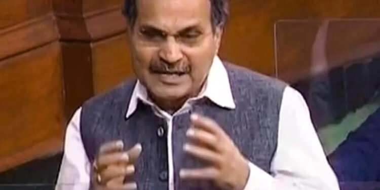 लोकसभा में कांग्रेस का आरोप, कहा- हमारे बोलने पर ब्लैकआउट क्यों कर दिया जाता है