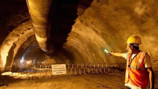 हिमाचल प्रदेश: कुल्लू में ढही NHPC की टनल, 5 लोगों के दबे होने की आशंका