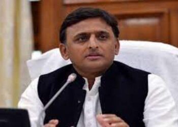 अखिलेश बोले- कुंठित मानसिकता से कोरोना से लड़ रही योगी सरकार