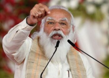 जीडीपी में गिरावट अनुमान से कम, क्या मोदी सरकार को इस पर ख़ुश होना चाहिए?