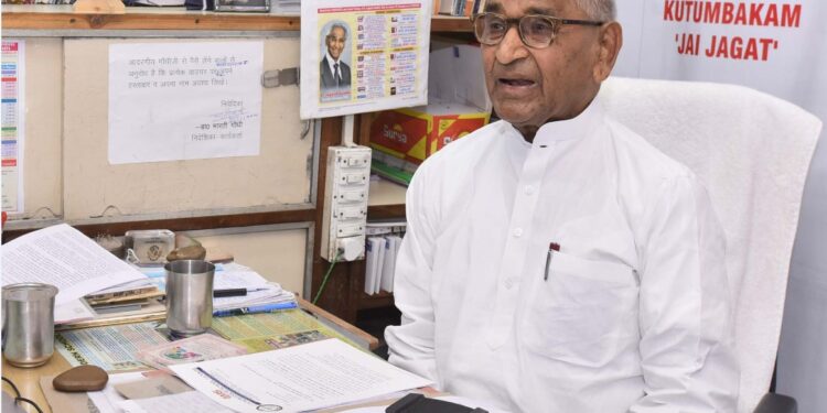 पीएम मोदी से निरस्त की गई बोर्ड परीक्षाओं पर पुनर्विचार करने की पुरजोर अपील की डा. जगदीश गाँधी ने