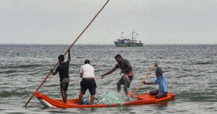 श्रीलंका की नेवी ने तमिलनाडु के मछुआरों पर बरसाईं गोलियां, बाल-बाल बचे