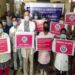 UP: आए दिन हमलों को लेकर डॉक्टरों ने की सांकेतिक हड़ताल, काली पट्टी बांधकर किया प्रदर्शन