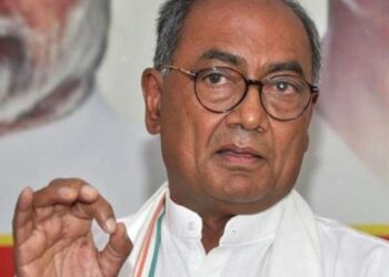 दिग्विजय सिंह के बयान से कांग्रेसी भी खफा, छोटे भाई ने कहा – अनुच्छेद 370 फिर लगाना संभव नहीं