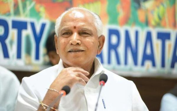 कांग्रेस की तरह भाजपा में भी गुटबाजी तेज, मुख्यमंत्री योगी के बाद सीएम येदियुरप्पा को हटाने की मांग