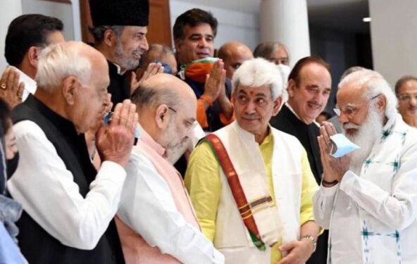 जम्मू-कश्मीर: ‘गुपकार’ को साधने में कामयाब रहे प्रधानमंत्री नरेंद्र मोदी