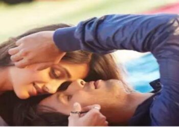 शरीर के कौन से अंगों पर चुंबन करने का क्या मतलब होता है, आइए जाने