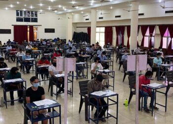 157 छात्रों ने सी.एम.एस. में दी सैट परीक्षा