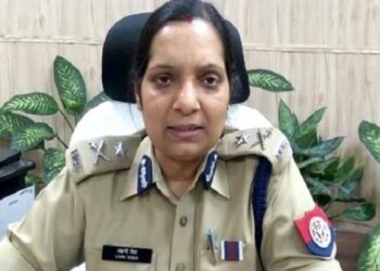 लखनऊ: बुजुर्ग की ‘आकाशीय बिजली से मौत’ की थ्योरी में फंसे SHO, आईजी ने लिया एक्शन
