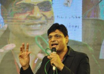 कोविड-19 टीके की बूस्टर खुराक देने का कार्यक्रम दो महीने तक स्थगित होगा