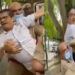यूपी : पूर्व आईपीएस अमिताभ ठाकुर अरेस्ट, खींचते हुए ले गई पुलिस,