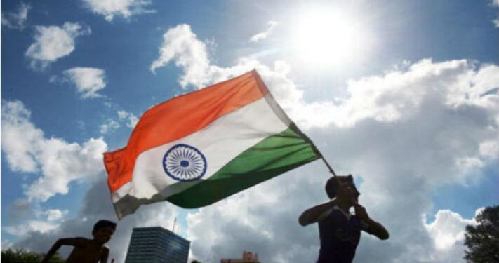 आजादी का अमृत महोत्सव के तहत तिरंगे की रोशनी में जमगाएंगी कई देशों की प्रतिष्ठित इमारतें