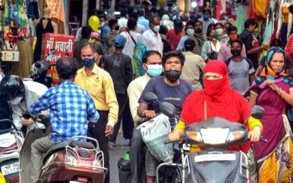 महाराष्ट्र: लॉकडाउन के नियमों में ढील, रात 8 बजे तक खुलेंगी दुकानें; धार्मिक स्थल रहेंगे बंद