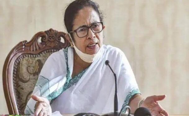 बंगाल हिंसा की होगी CBI जांच, नाखुश ममता बोलीं- सुप्रीम कोर्ट में देंगे चुनौती