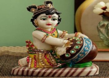 जन्माष्टमी: भगवान श्रीकृष्ण की कौन सी मूर्ति घर स्थापित करने से मिलेगा मनचाहा फल?