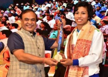 असम के मुख्यमंत्री ने कांस्य पदक विजेता लवलीना को दिए एक करोड़ रुपये