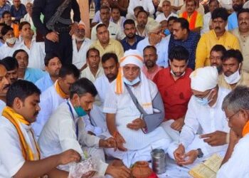 यूपी के बुलंदशहर में कल्याण सिंह की अस्थियां गंगा में हुई विसर्जित