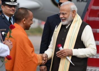 मोदी-योगी की अद्वितीय जोड़ी : राजनाथ सिंह