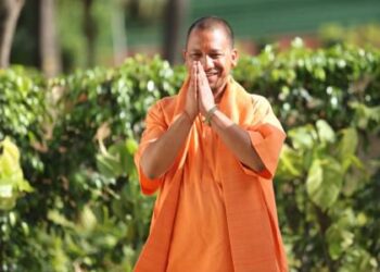 उत्तर प्रदेश में अमित शाह, बोले-योगी आदित्यनाथ पर गर्व
