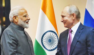 पीएम मोदी ने अफगानिस्तान और द्विपक्षीय मामलों पर पुतिन से की बातचीत
