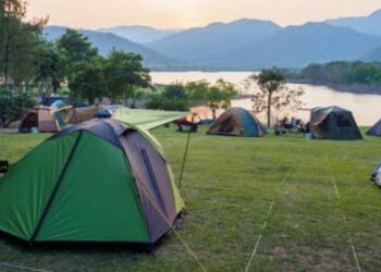 नदी किनारे कैंपिंग का उठाना है लुफ्त, तो इन जगहों का बनाएं प्लान