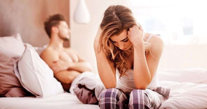 सेक्सुअल हेल्थ पर पार्टनर से बात करने से डरते हैं लोग, जानें वजह