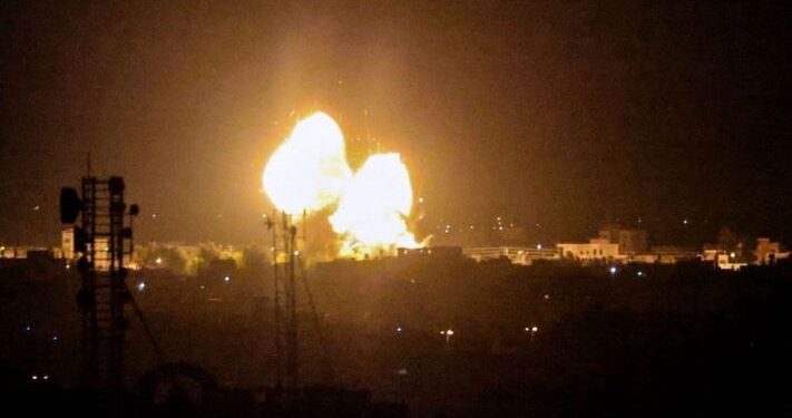 इजरायल और हमास के बीच लगातार तीन रातों से लड़ाई जारी,