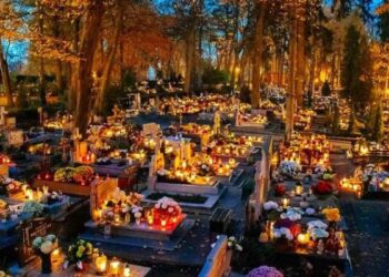 भारत की तरह इन देशों में भी किया जाता है पितरों का श्राद्ध