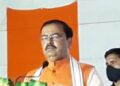 अखिलेश पर मौर्य का पलटवार, कहा- चुनाव चिन्ह बना लो AK-47