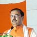 अखिलेश पर मौर्य का पलटवार, कहा- चुनाव चिन्ह बना लो AK-47
