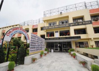 प्री-प्राइमरी के छात्रों की पढ़ाई व स्वागत के लिए सी.एम.एस. के सभी कैम्पस तैयार