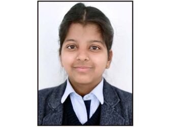 इंग्लैण्ड की यूनिवर्सिटी ऑफ ब्रिस्टल द्वारा सी.एम.एस. छात्रा दिव्यांशी को प्रथम पुरस्कार