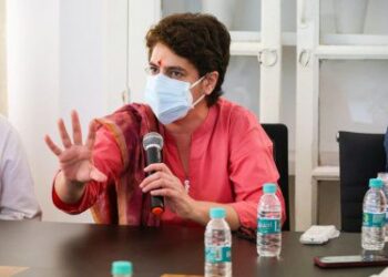 प्रियंका गांधी रायबरेली, अमेठी में पार्टी को मजबूत करने के मिशन पर
