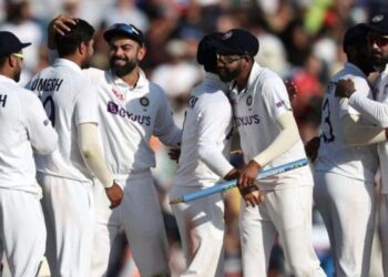 बल्लेबाजों के दिमाग में घुस जाता है ये भारतीय पेसर,