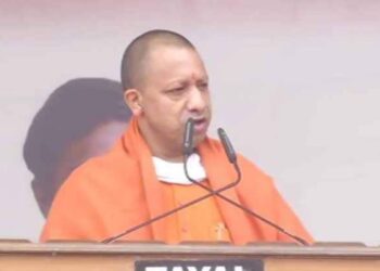 योगी आदित्यनाथ ने कहा- , जो करेंगे नगाड़ा बजाकर करेंगे