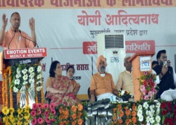 जब होगा कानून का राज, तभी होगा विकास: योगी बोले