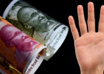 हथेली की इस रेखा का है पैसों से खास कनेक्शन, अगर किसी के हाथ में न हो तो.