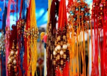 इस रक्षाबंधन पर भाई की कलाई पर राशि के अनुसार बांधें राखी, ग्रह दोषों से मिलेगा छुटकारा