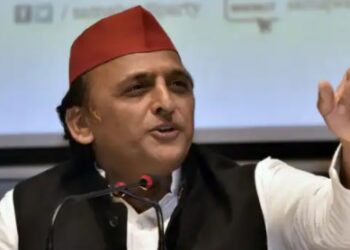जेवर के विधायक साइकिल से गिरकर घायल, अखिलेश यादव ने BJP पर कसा तंज