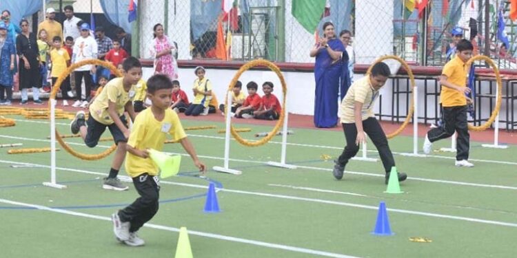 फनाथॉन प्रतियोगिता में अपने जौहर दिखाये नन्हें-मुन्हें छात्रों ने