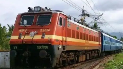 रेलयात्री कृपया ध्यान दें: बोर्डिंग स्टेशन से ट्रेन में नहीं बैठे तो दूसरे को अलॉट होगी सीट