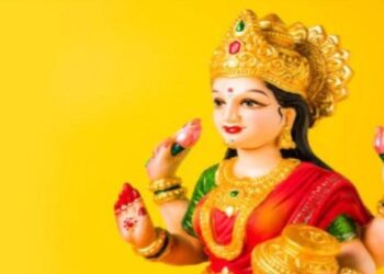 कर्ज से पाना चाहते हैं छुटकारा तो जरूर करें इन मंत्रों का जाप, मिलेगी लाभ