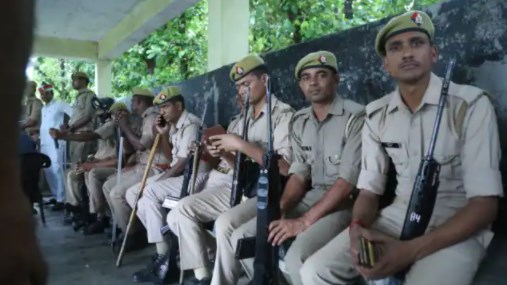 लखीमपुर खीरी कांड: पहले बड़ी का कत्ल, शोर मचाने पर छोटी को भी मार डाला
