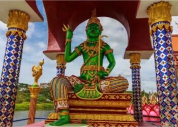 इंद्र के पद पर बैठे राजा नहुष से हुई ऐसी गलती, मिला अजगर की योनि में रहने का श्राप