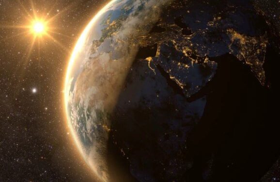 कब से शुरू होता है नया साल, रात में या दिन में?