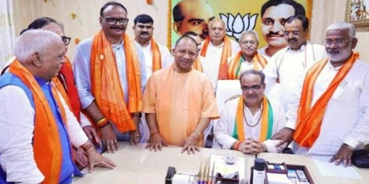 मिशन 2024: उत्तर- प्रदेश में नई टीम के गठन की तैयारी में भाजपा