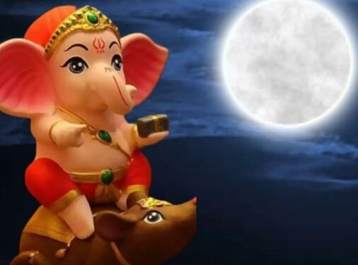 भगवान गणेश ने चंद्र को श्राप दिया, जिसके कारण चंद्र देव ने अपना चंद्रमा खो दिया