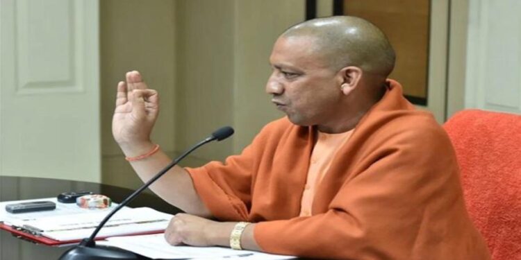 सीएम योगी ने अधिकारियों को दिए सख्त निर्देश, कहा-  सभी जिलों में क्रियाशील हो ICU