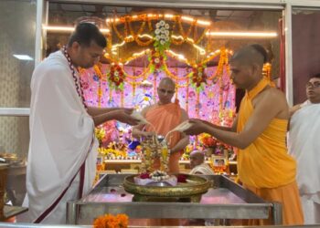 इस्कॉन लखनऊ में धूम-धाम से हजारों भक्तों के साथ मनाया गया नित्यानंद अविर्भाव महा महोत्सव