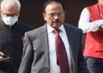 अजीत डोभाल की रूस यात्रा पर पाकिस्तान में मची खलबली, पढ़िए क्या है पूरा मामला?